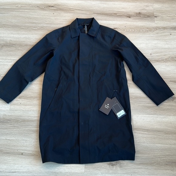 Lululemon New Venture Rain Coat men’s size small color black - Picture 7 of 9